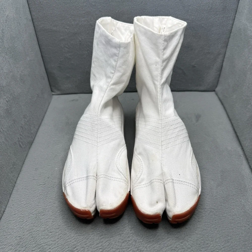 Maharishi Maha Tabi Men's Size 9 White Canvas Split Toe Ninja Boots Gum Sole